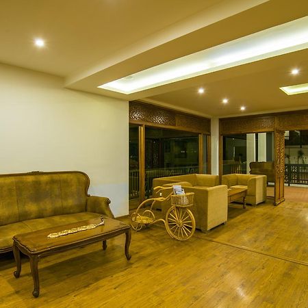 Olive Golden Ridge Resort Chinnakanal Exterior photo