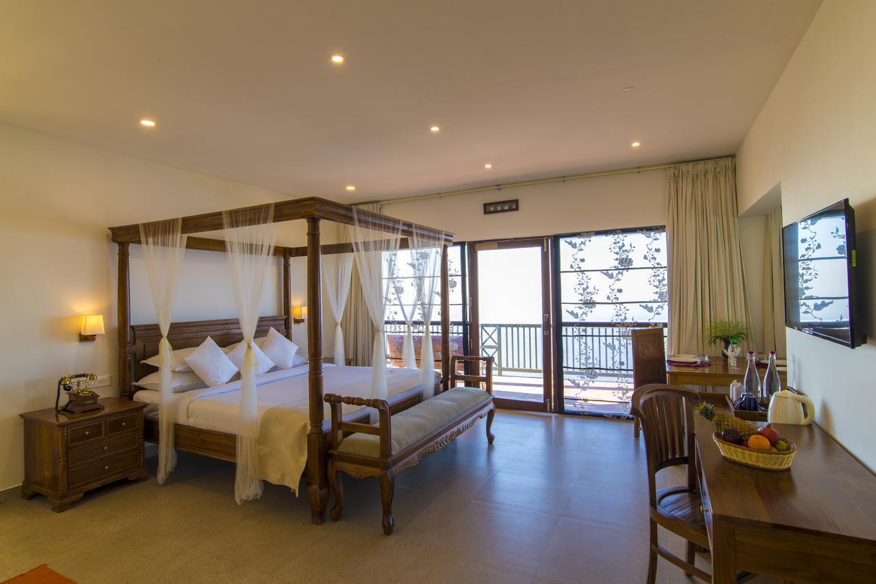 Olive Golden Ridge Resort Chinnakanal Exterior photo