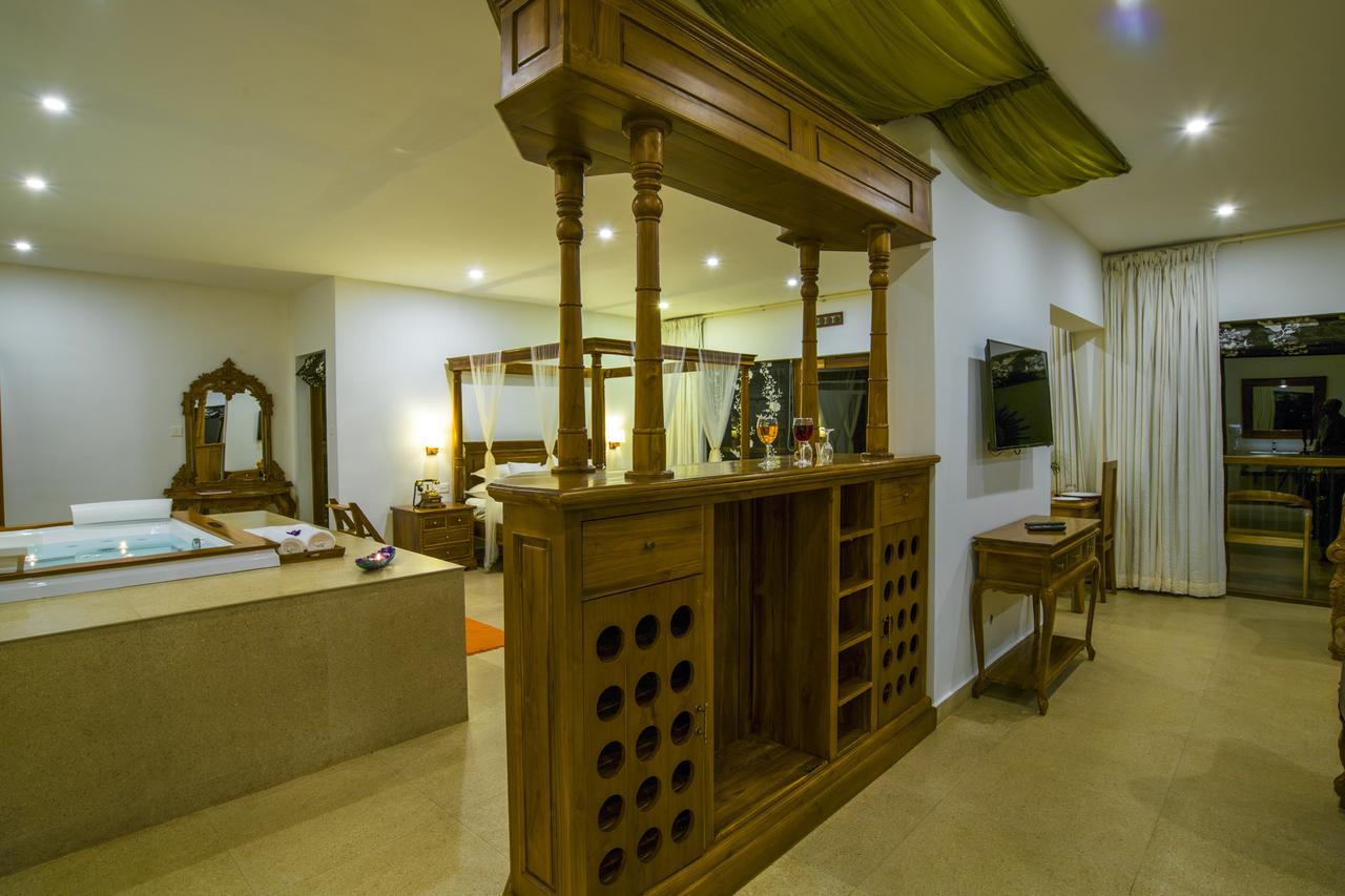 Olive Golden Ridge Resort Chinnakanal Exterior photo