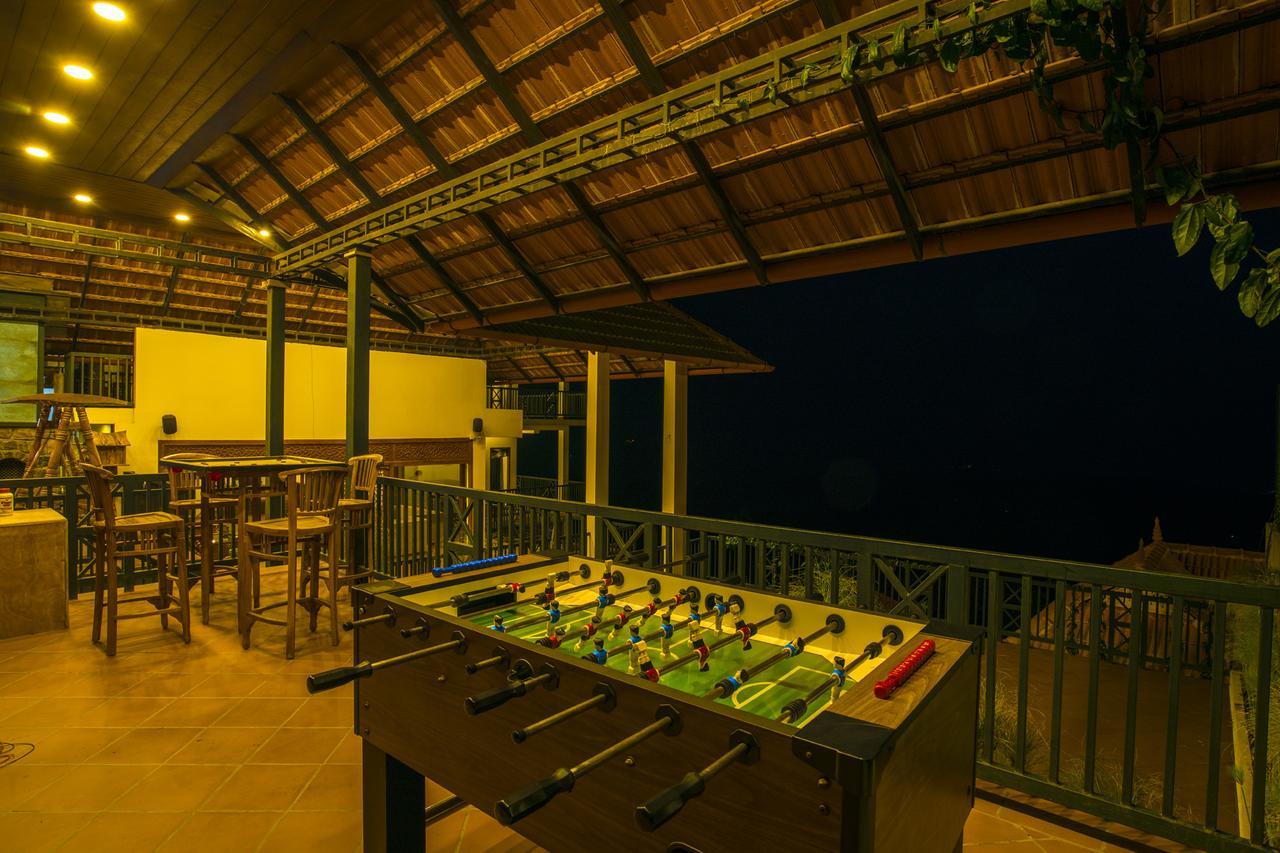 Olive Golden Ridge Resort Chinnakanal Exterior photo