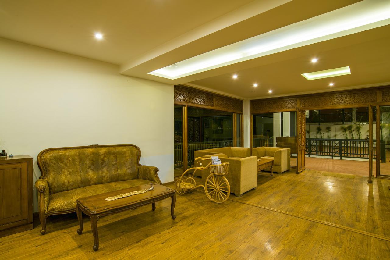 Olive Golden Ridge Resort Chinnakanal Exterior photo